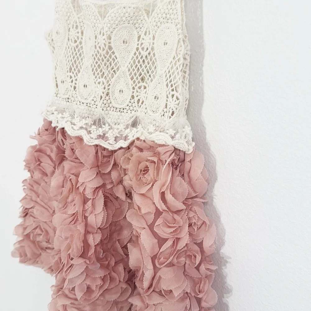 KDFZ Crocheted/Lace Dress Rose Bud Skirt Cream & Rose Size 110/4-5 Girls - Picture 2 of 4